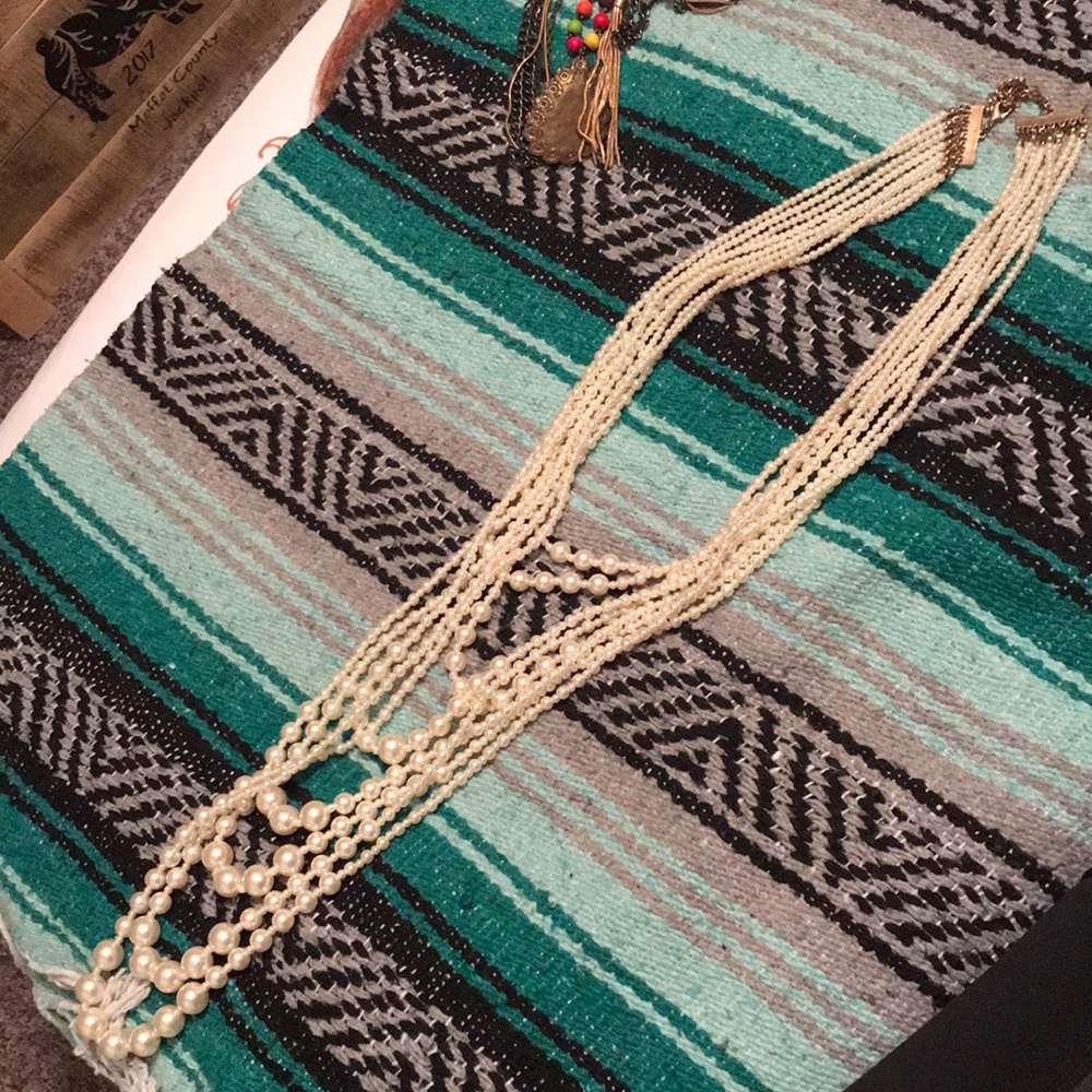 Long pearl necklace